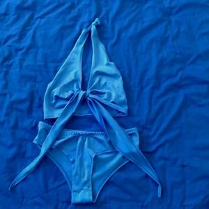 Sexy women's lingerie top and bottoms